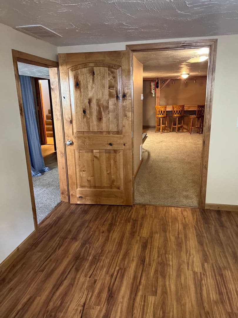 Colbert Apartment: 17704 N Hilltop Rd