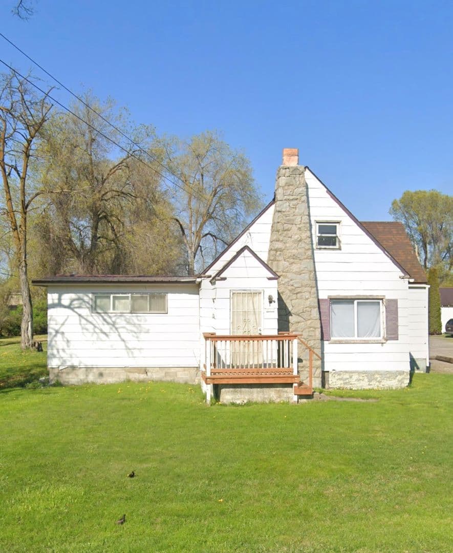 Spokane Valley Apartment: 4415 N Adams Rd