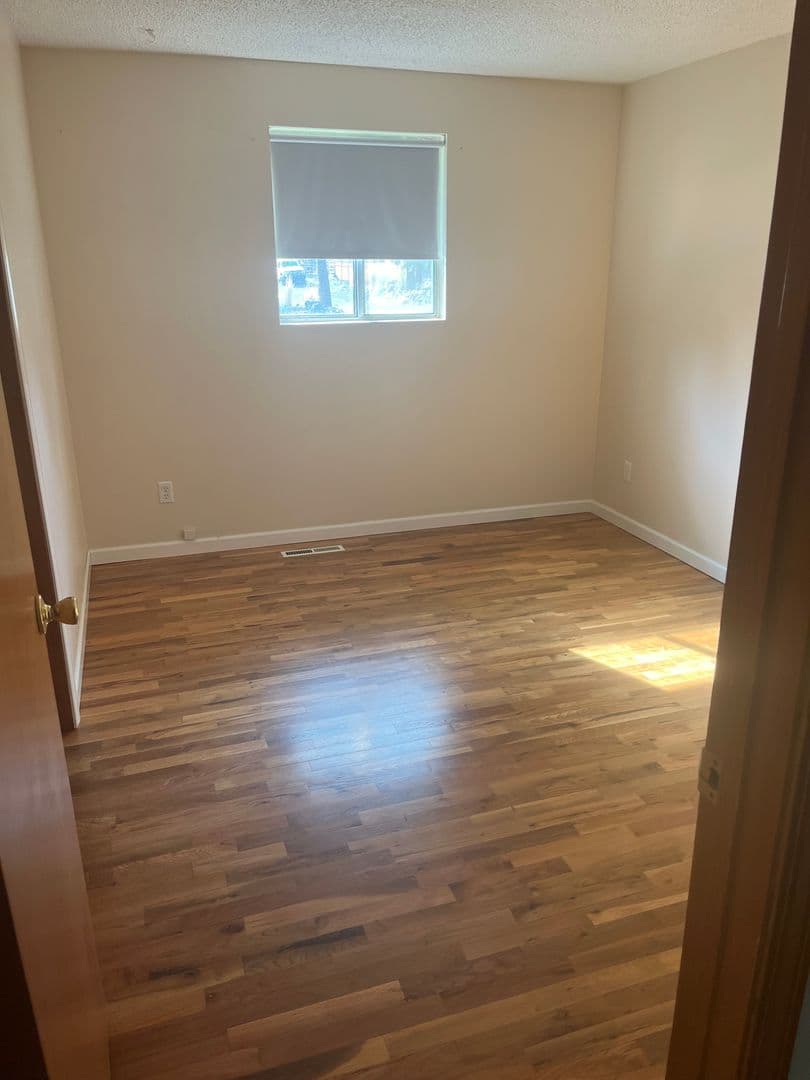 Colbert Apartment: 17704 N Hilltop Rd