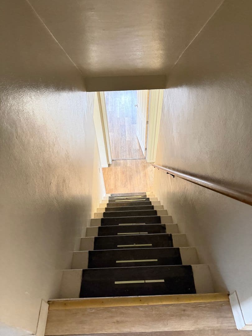 Spokane Valley Apartment: 4415 N Adams Rd