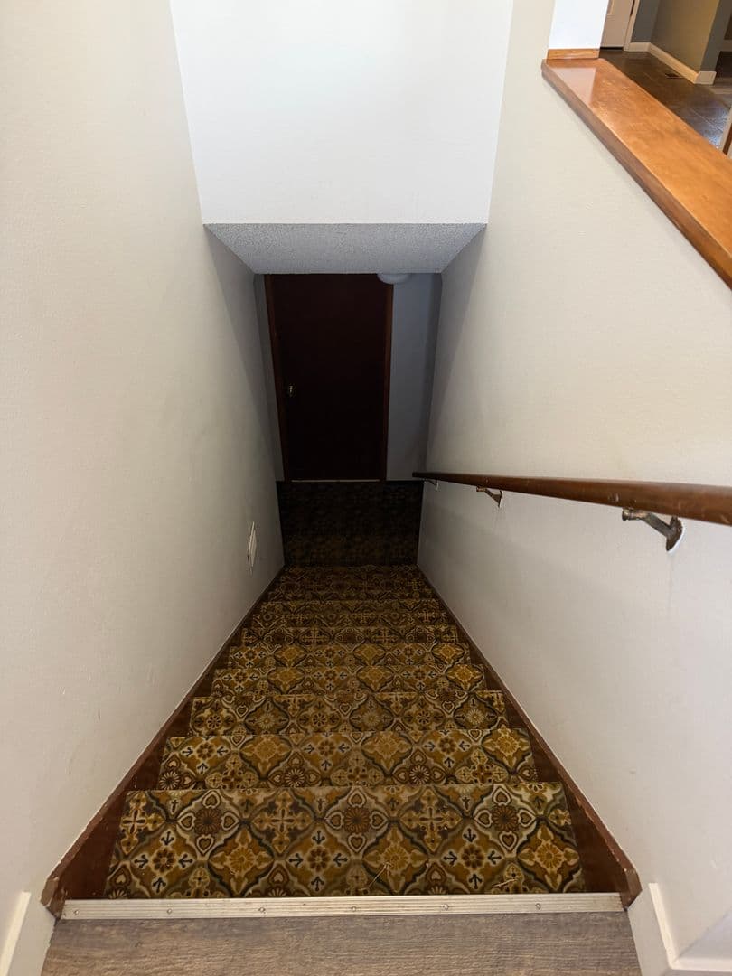 Spokane House: 727 Basalt Rd.