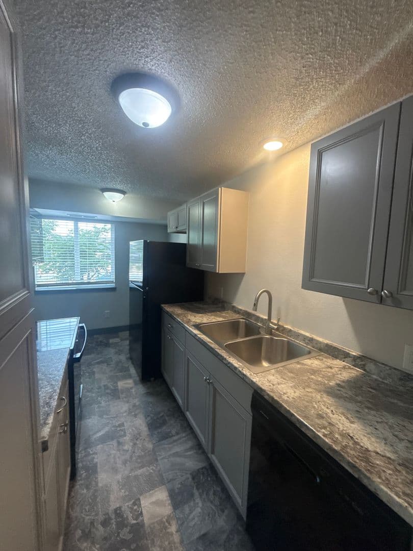 Spokane Apartment: 3007 E Central Ave