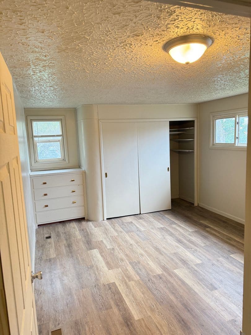 Spokane Valley Apartment: 4415 N Adams Rd