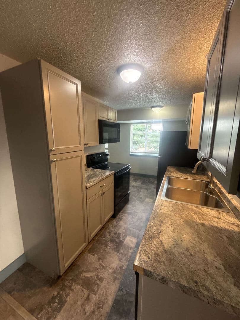 Spokane Apartment: 3007 E Central Ave