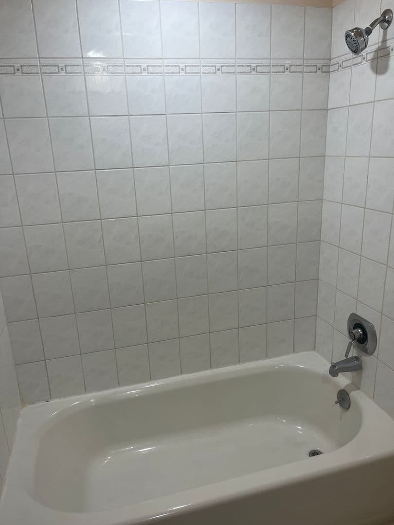 Colbert Apartment: 17704 N Hilltop Rd