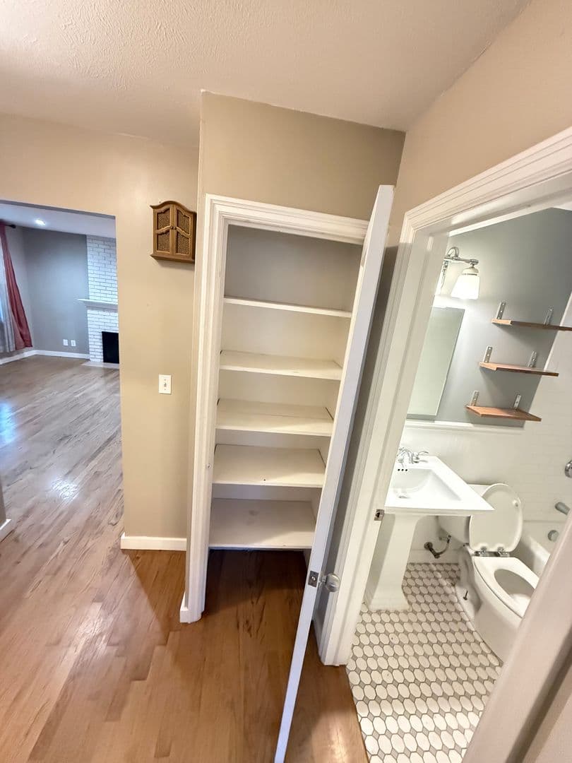 Spokane House: 5817 N Washington St
