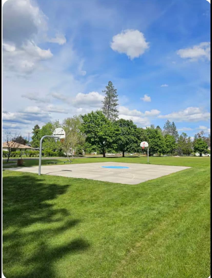 Spokane Apartment: 3427 W 7th Ave