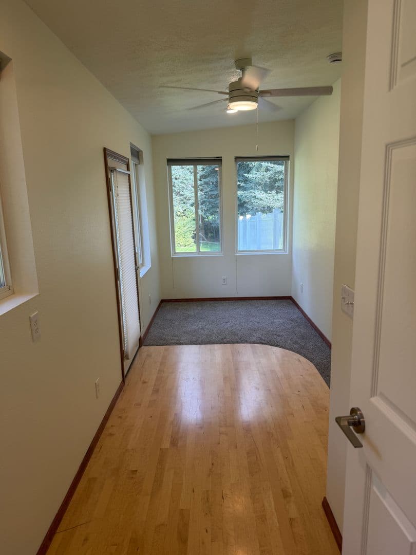 Colbert Apartment: 17704 N Hilltop Rd
