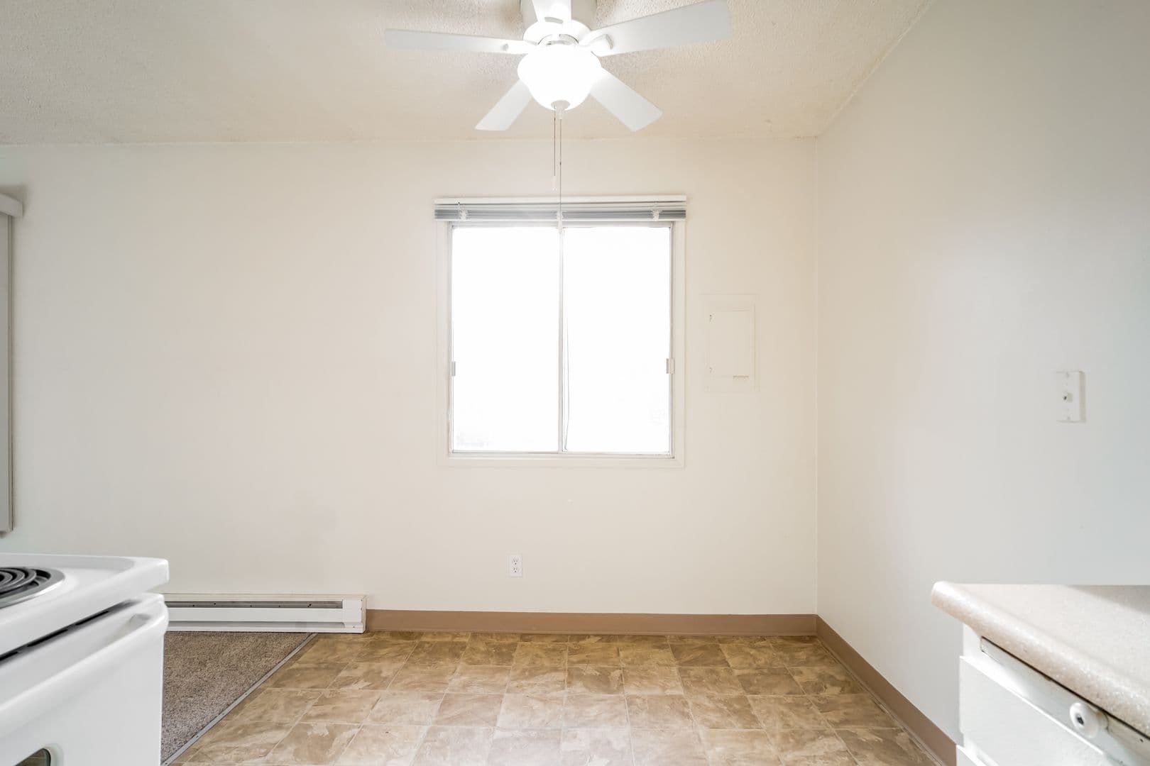 Portland Apartment: 1009 NE 47th Avenue