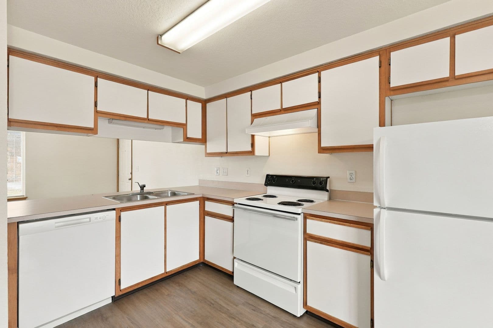 Monmouth Apartment: 366 Main Street W.