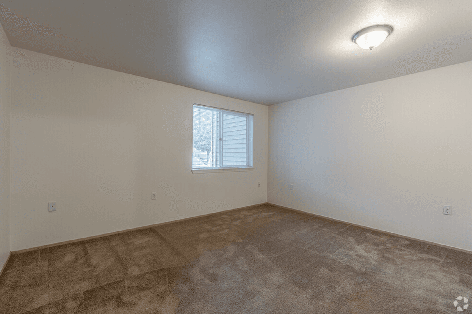 Corvallis Apartment: 1652 SE Crystal Lake Drive