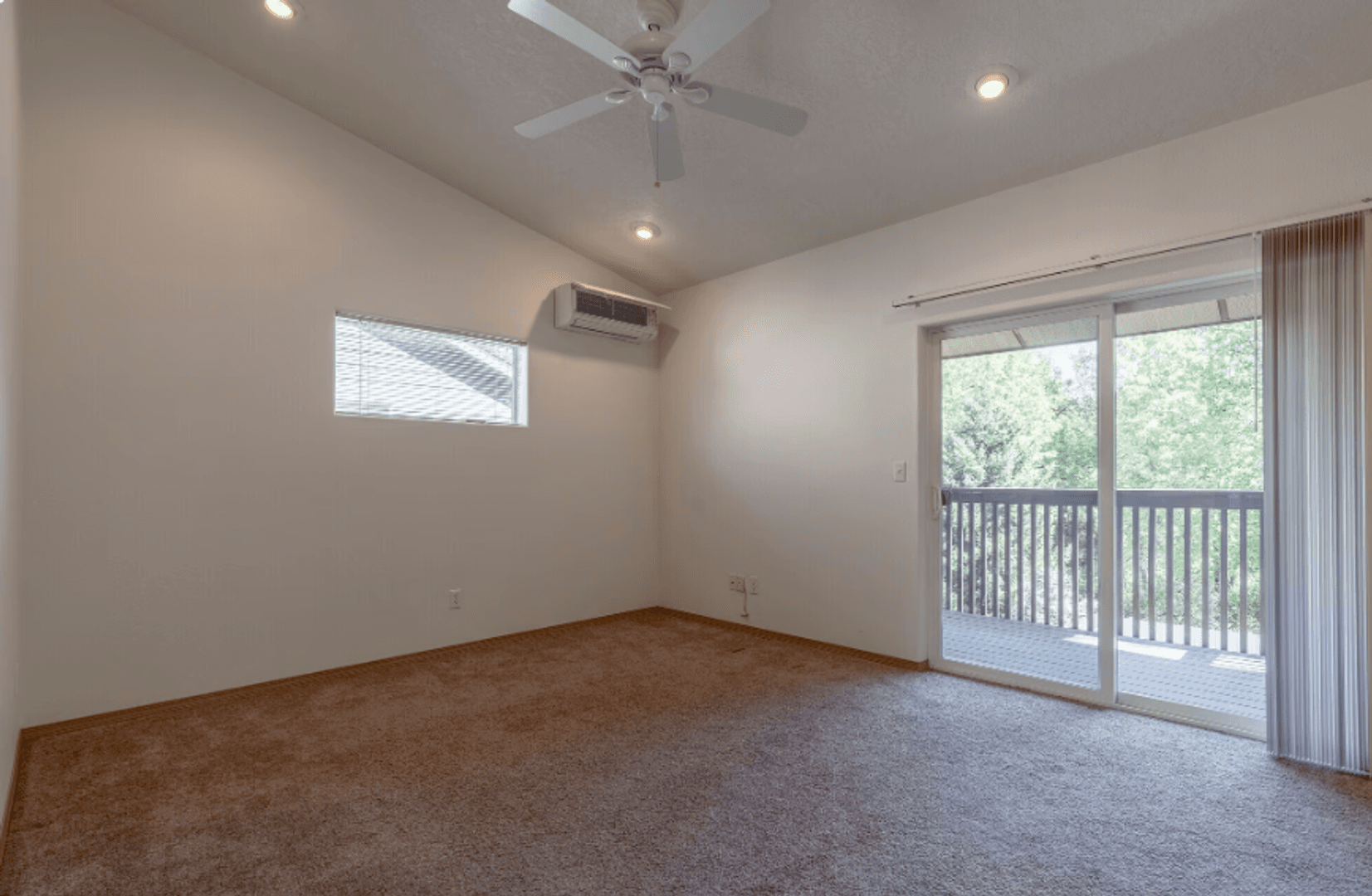 Independence Apartment: 353-367 8th St