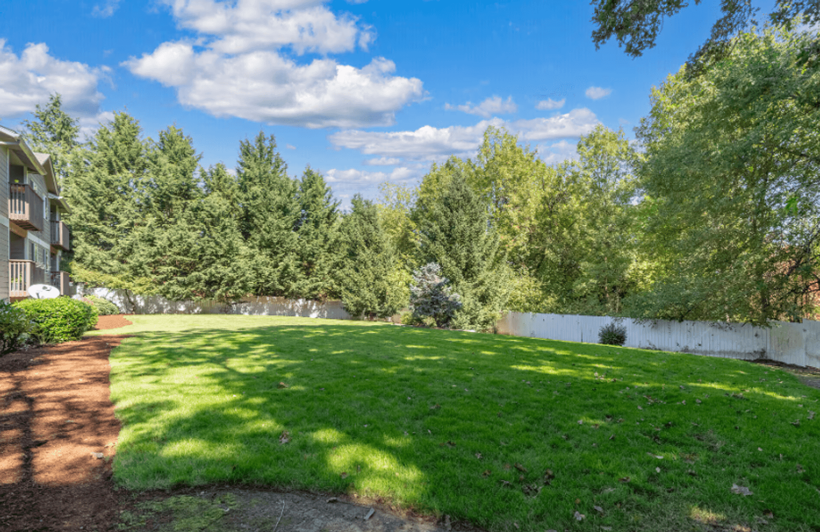 Independence Apartment: 353-367 8th St