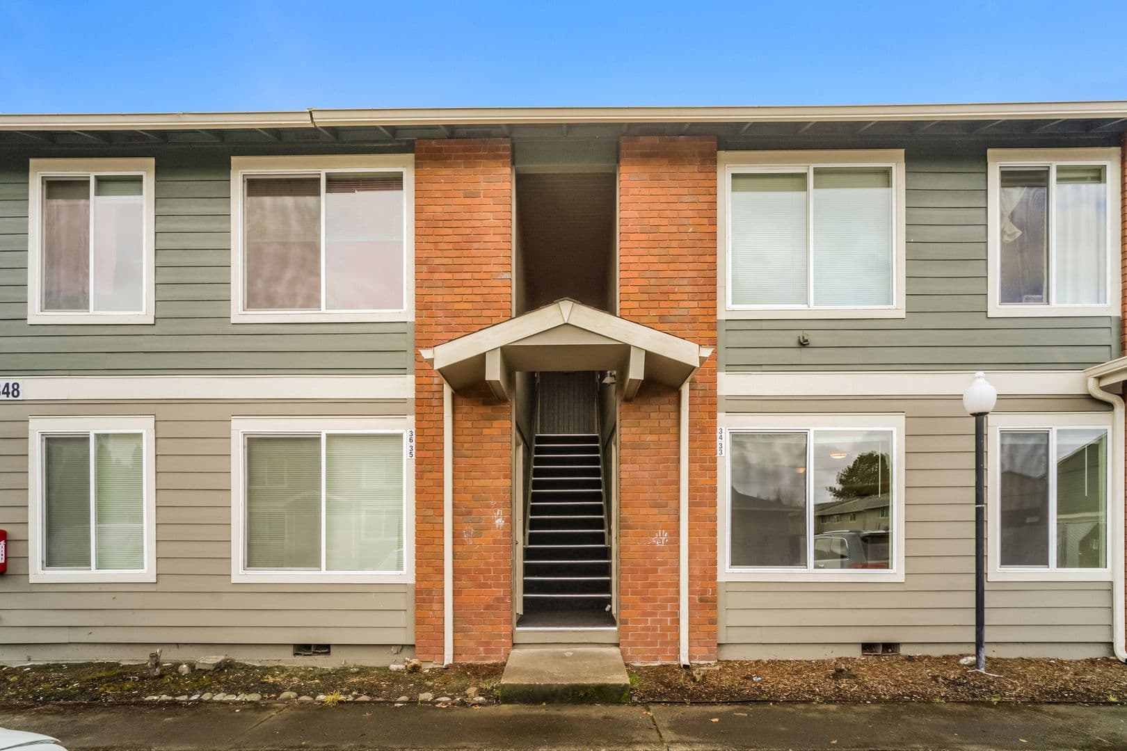 Salem Apartment: 3864 Sunnyview Road NE