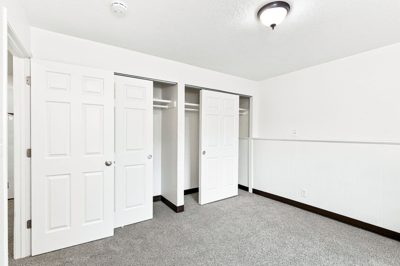 Salem Apartment: 2540 Broadway St NE