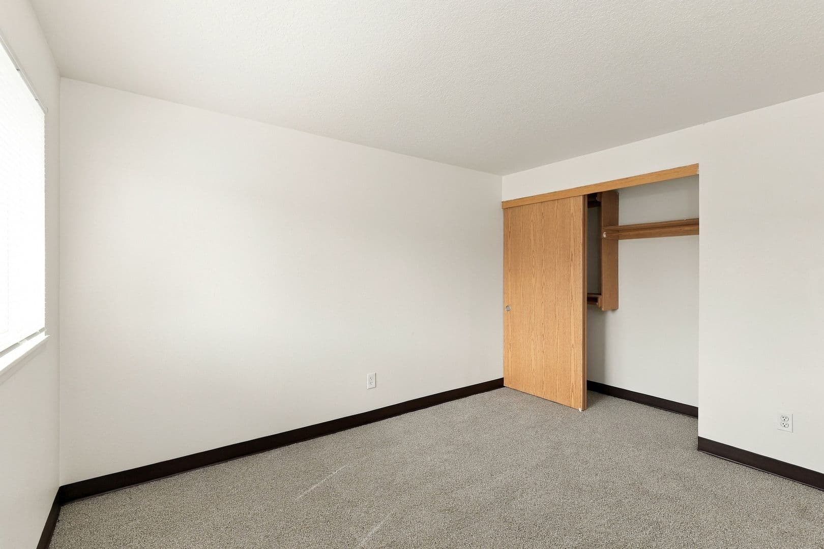 Monmouth Apartment: 366 Main Street W.