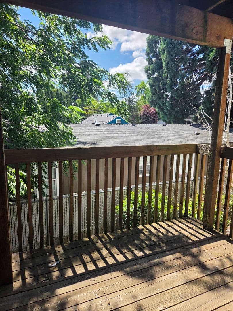 Keizer Apartment: 5110 10th Avenue NE