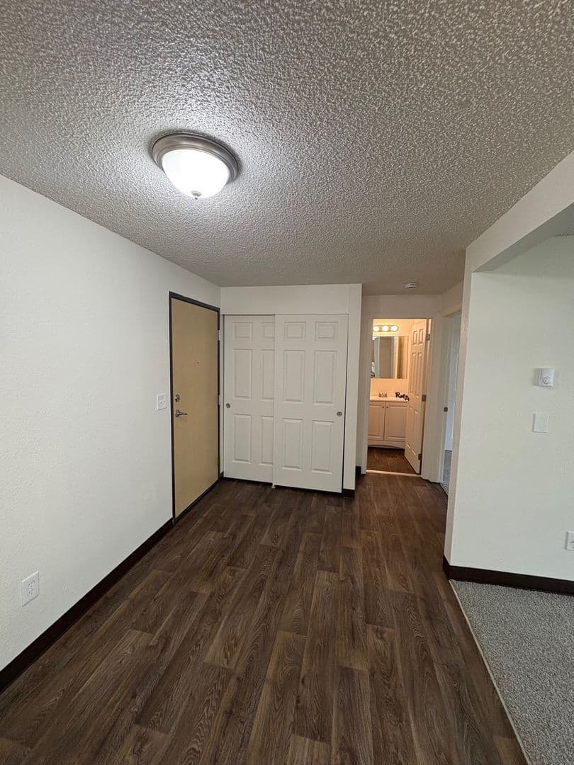 Salem Apartment: 1505 Brush College Road NW