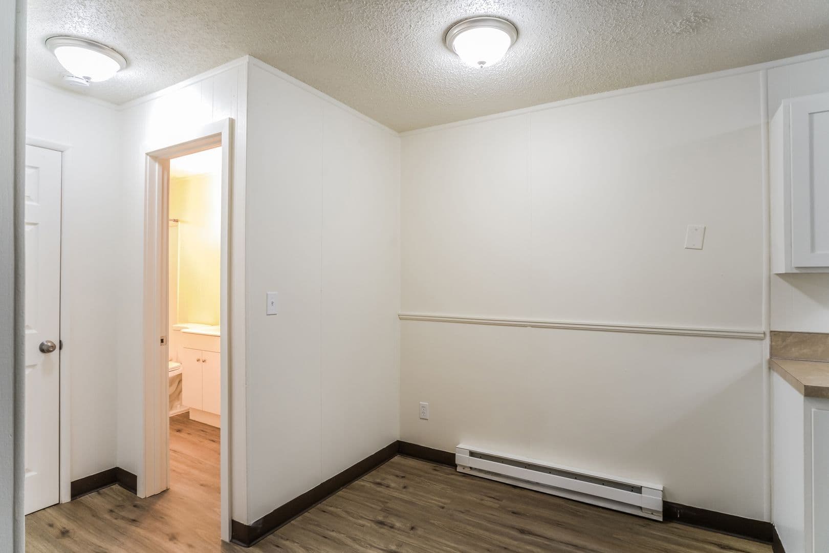 Salem Apartment: 2540 Hyacinth St NE