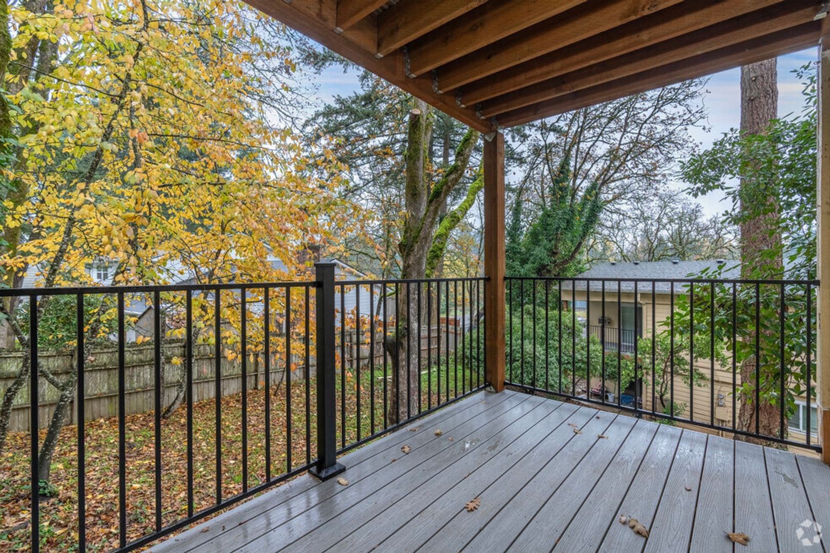 Salem Apartment: 4082 Commercial St. SE