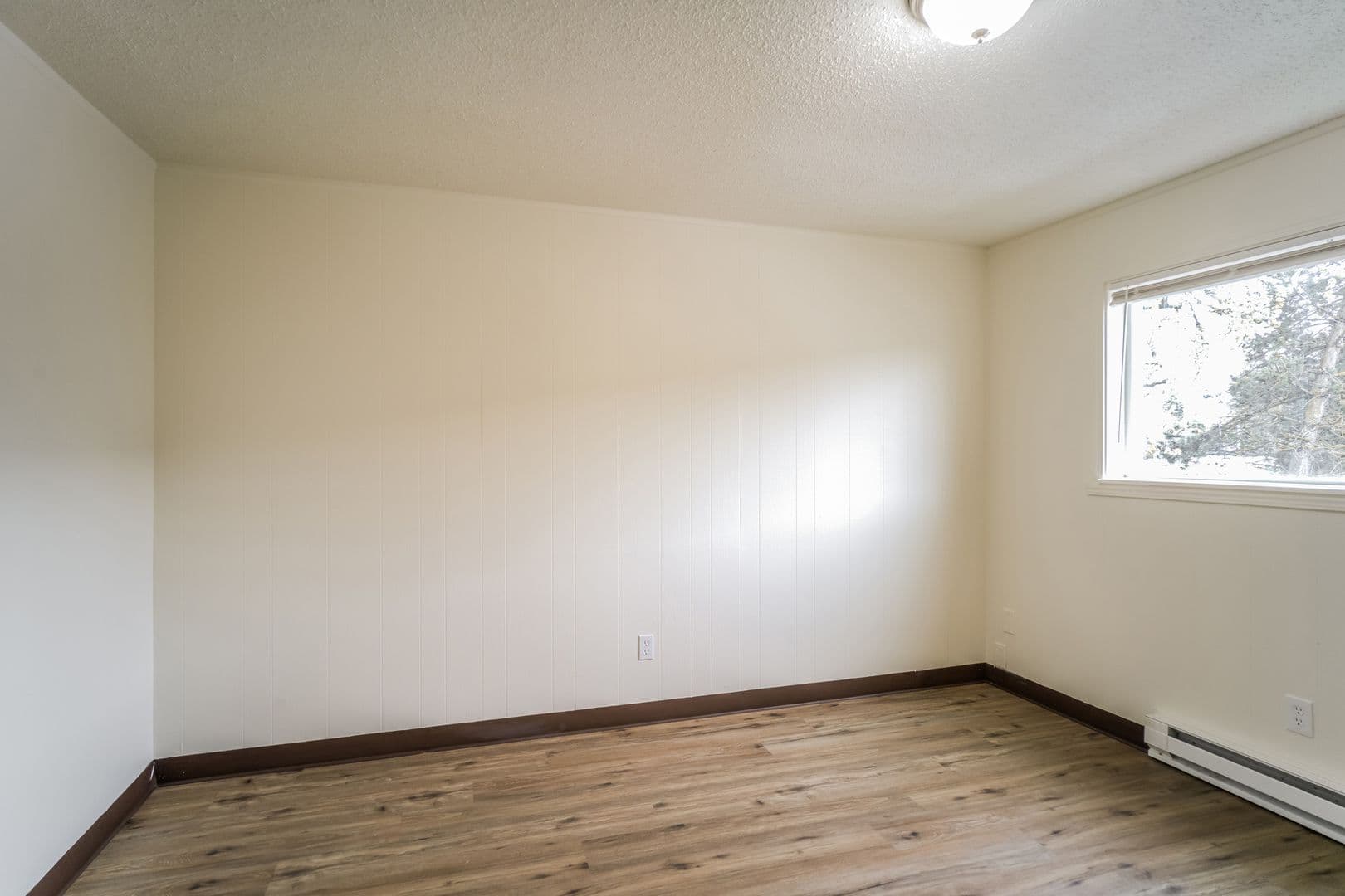 Salem Apartment: 2540 Hyacinth St NE