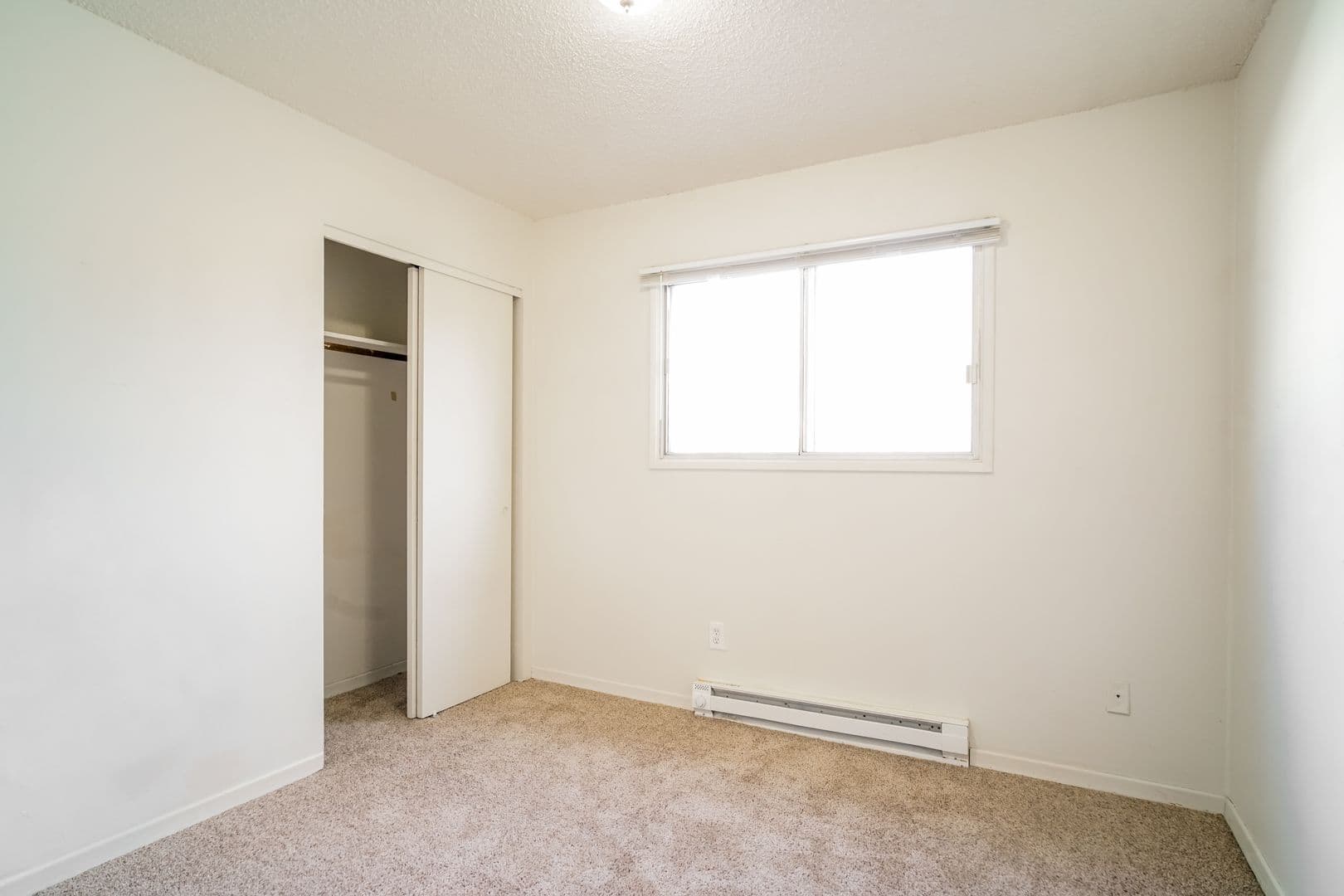 Portland Apartment: 1009 NE 47th Avenue