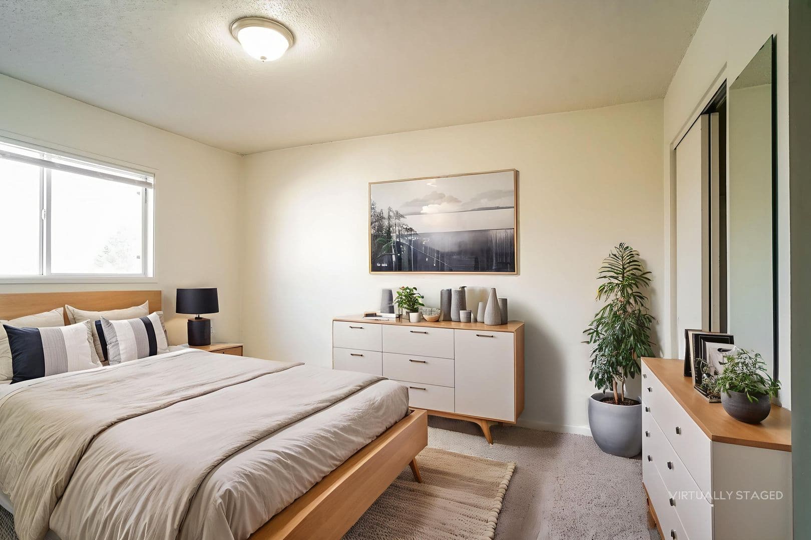 Portland Apartment: 1009 NE 47th Avenue