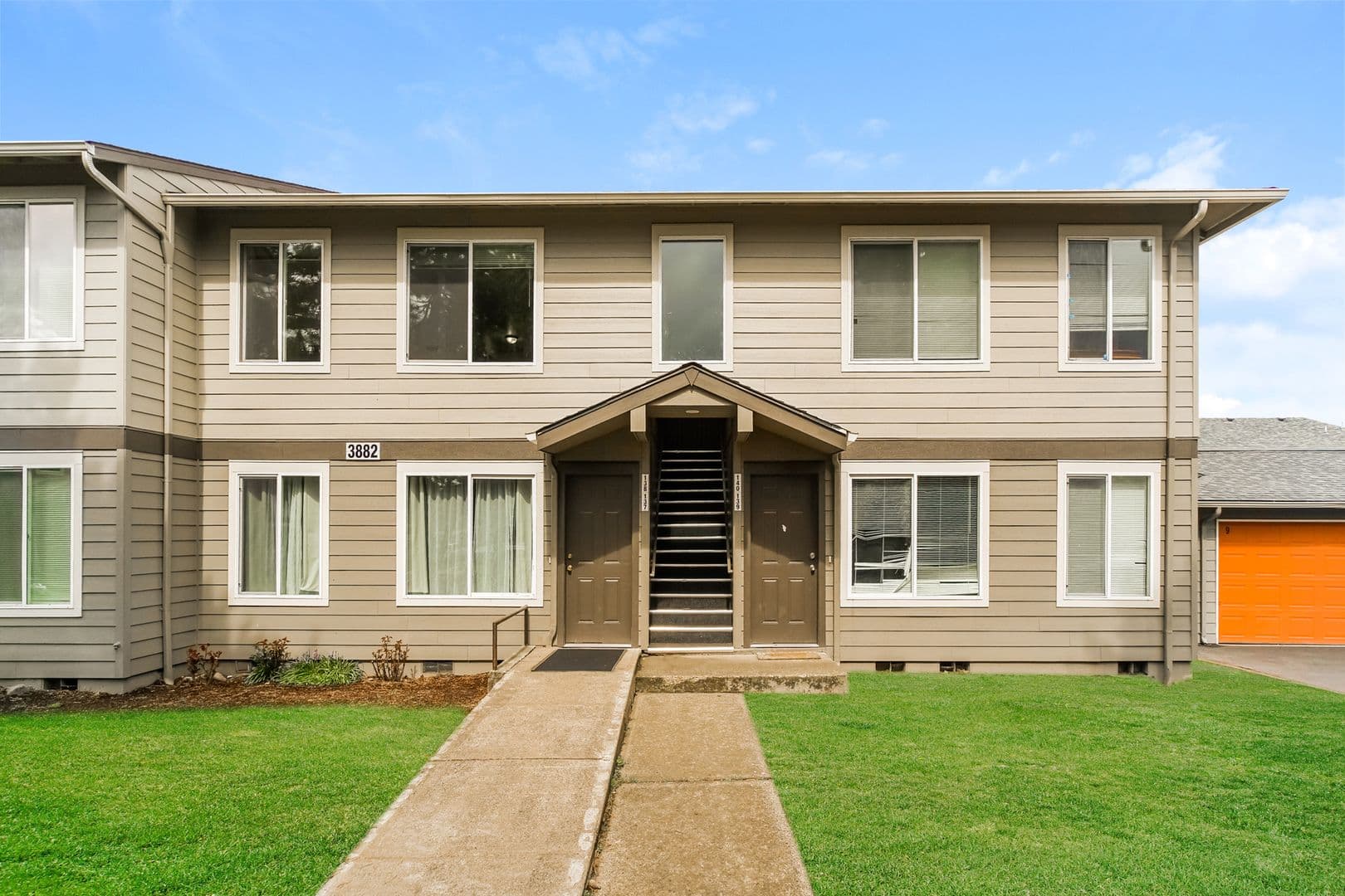 Salem Apartment: 3864 Sunnyview Road NE