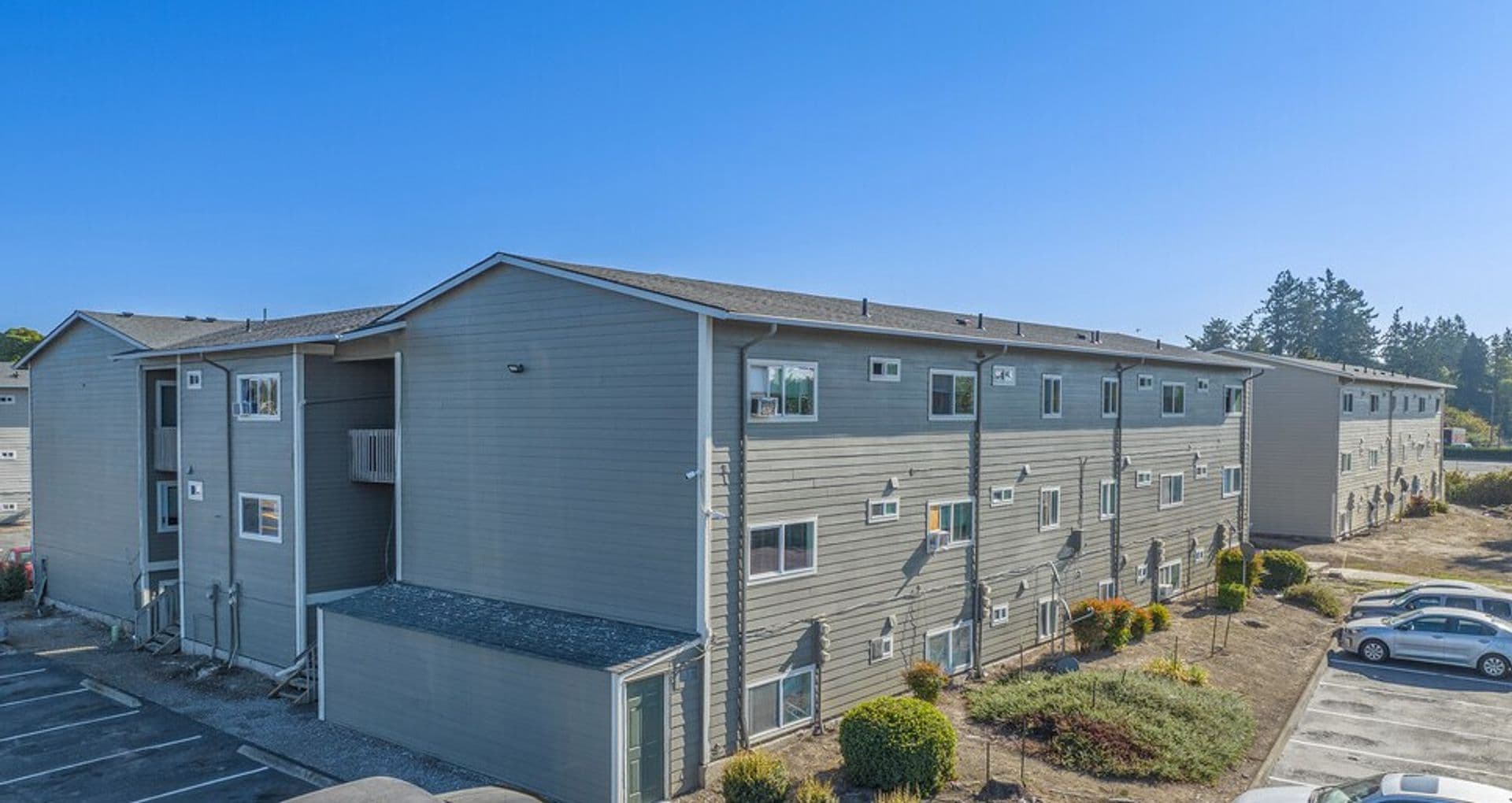 Salem Apartment: 2540 Hyacinth St NE