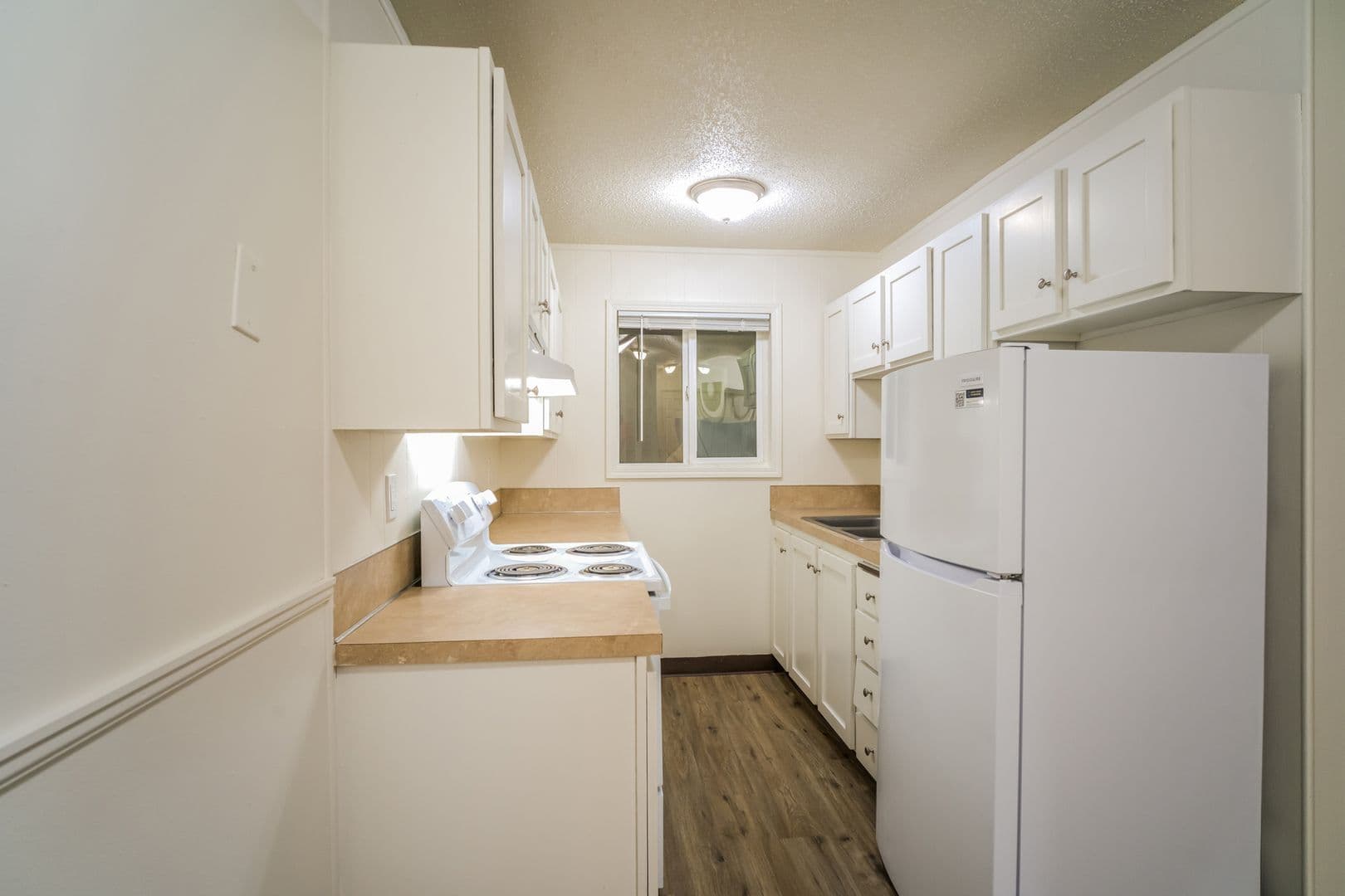 Salem Apartment: 2540 Hyacinth St NE