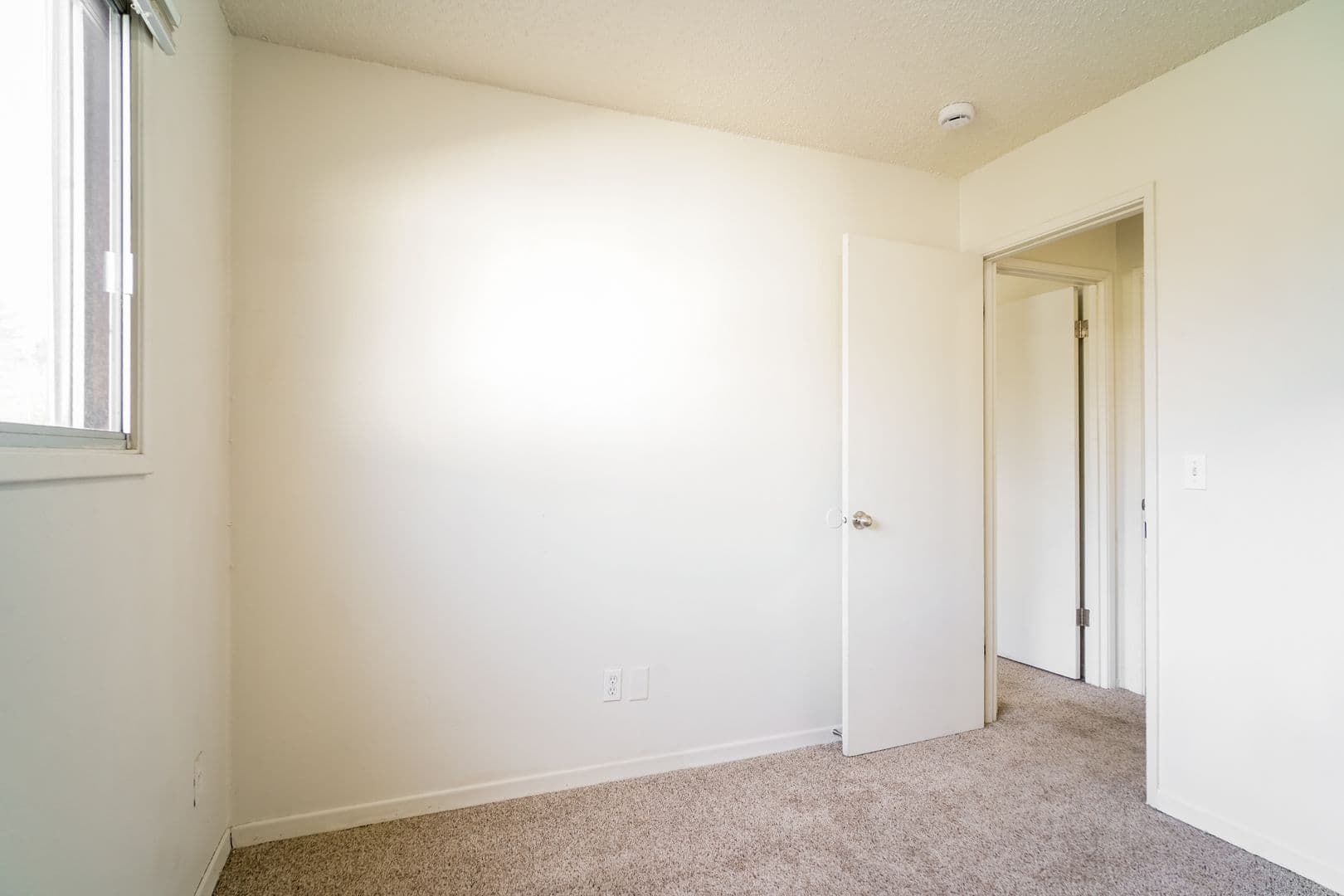 Portland Apartment: 1009 NE 47th Avenue