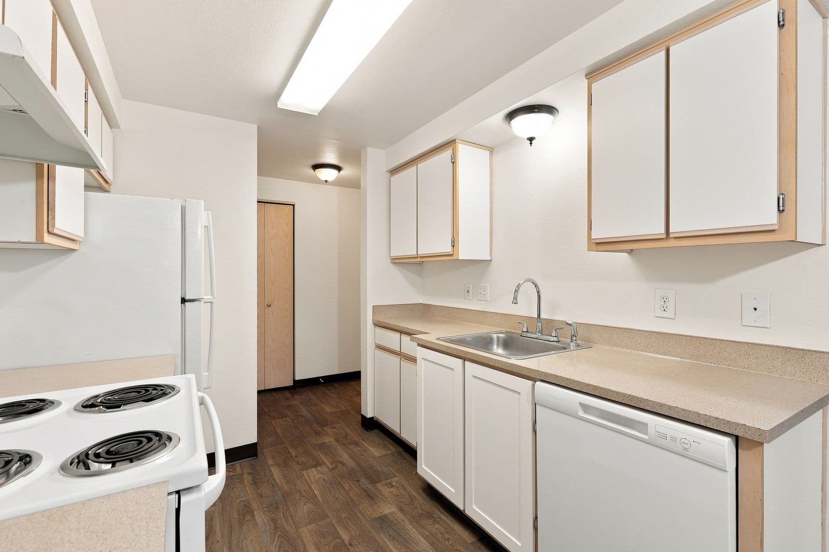 Keizer Apartment: 5110 10th Avenue NE