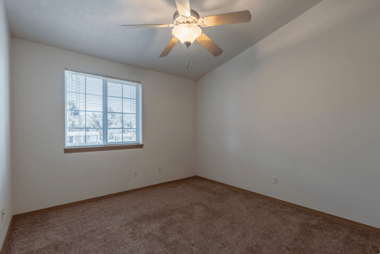 Independence Apartment: 353-367 8th St