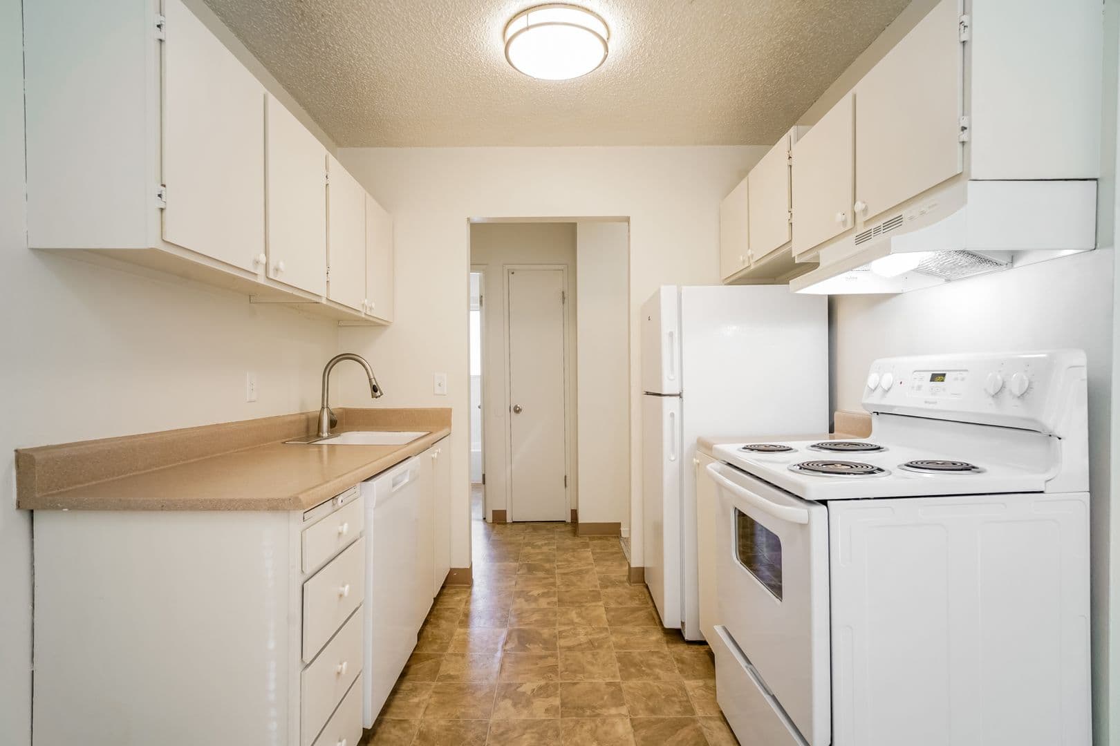 Portland Apartment: 1009 NE 47th Avenue