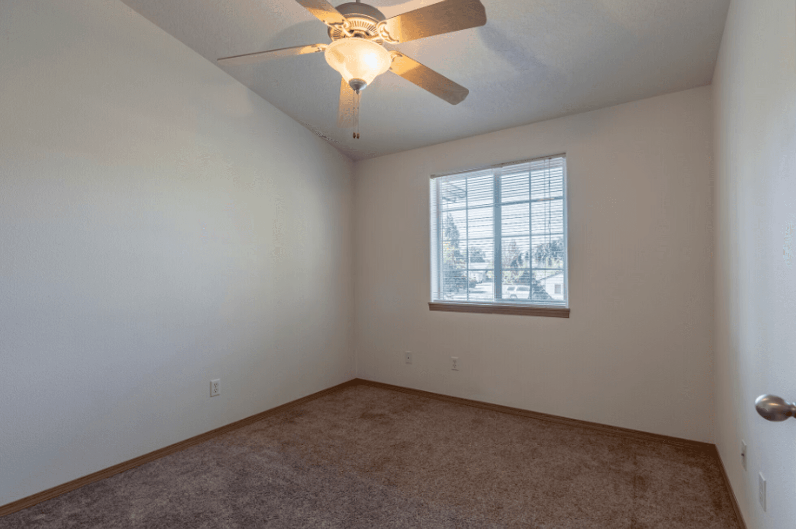 Independence Apartment: 353-367 8th St