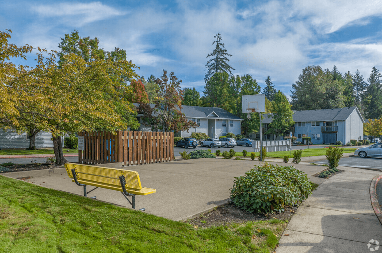 Corvallis Apartment: 1652 SE Crystal Lake Drive