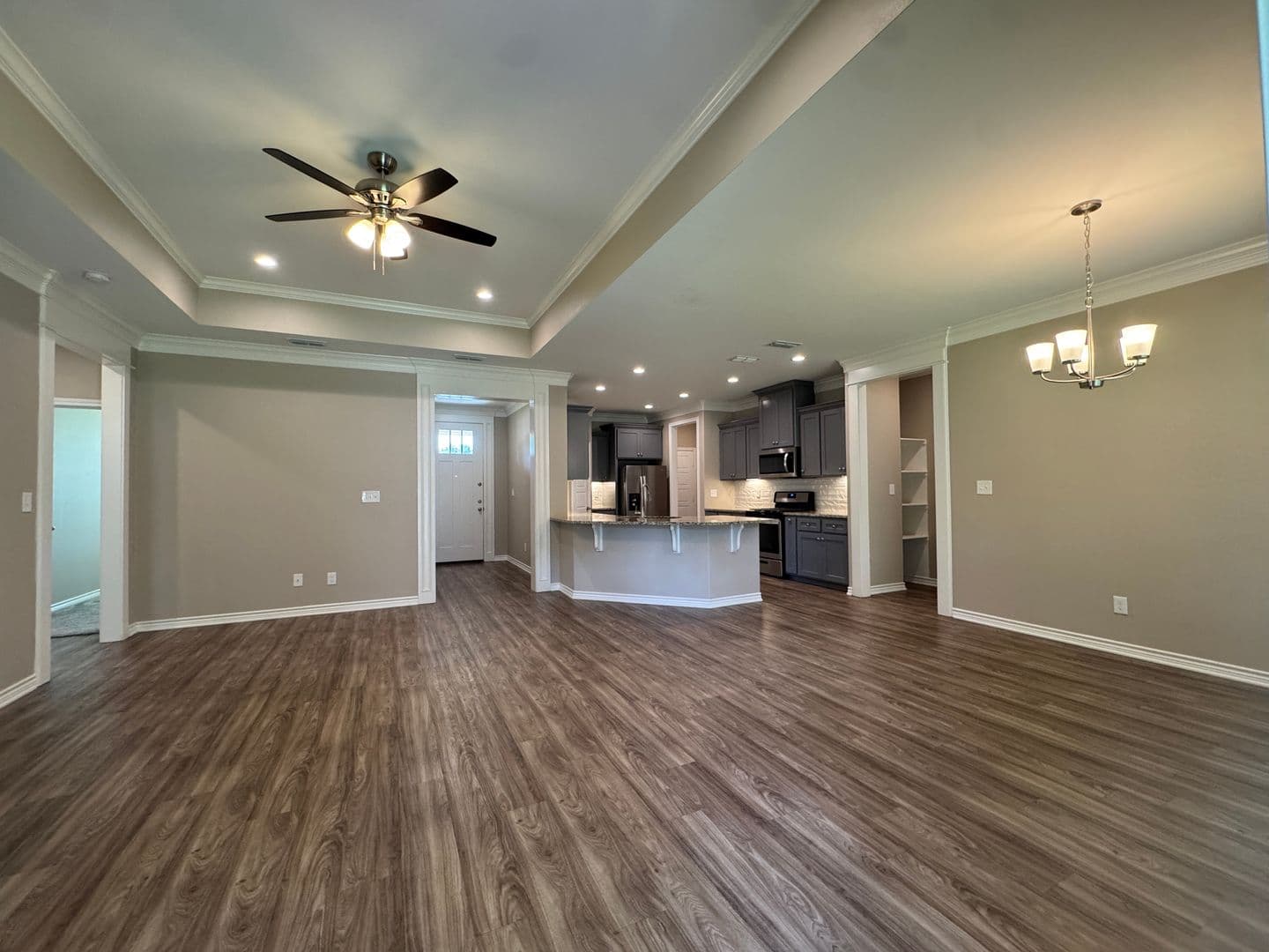 Tyler Apartment: 3704-3784 Cottage Park Cir.