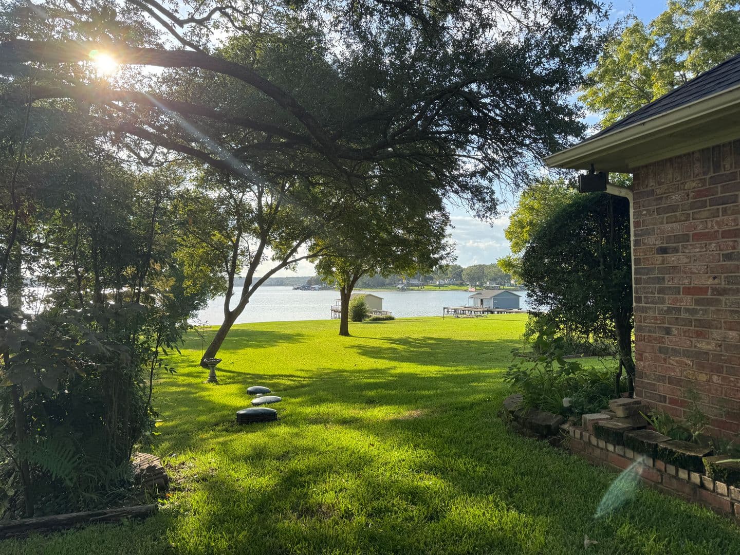 Flint House: 21184 Bay View Dr