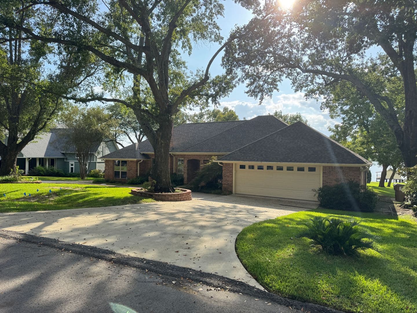 Flint House: 21184 Bay View Dr