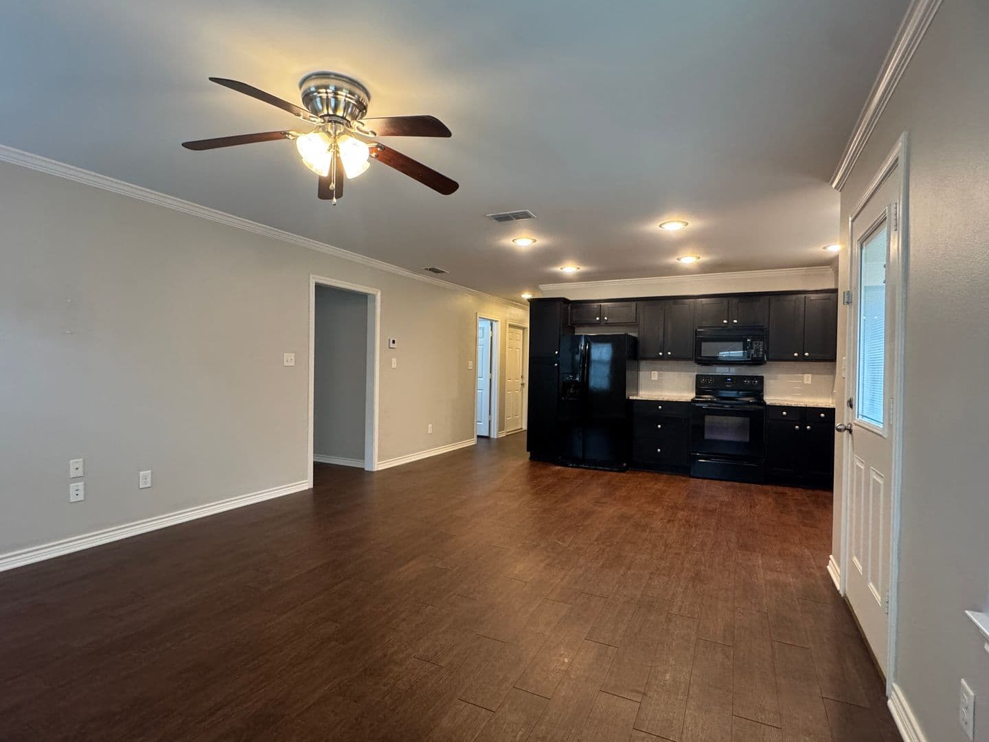 Bullard Apartment: 805 West Main