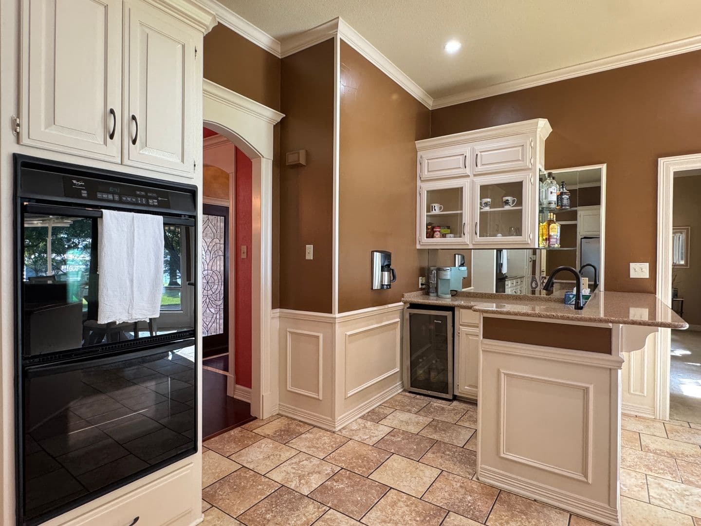 Flint House: 21184 Bay View Dr