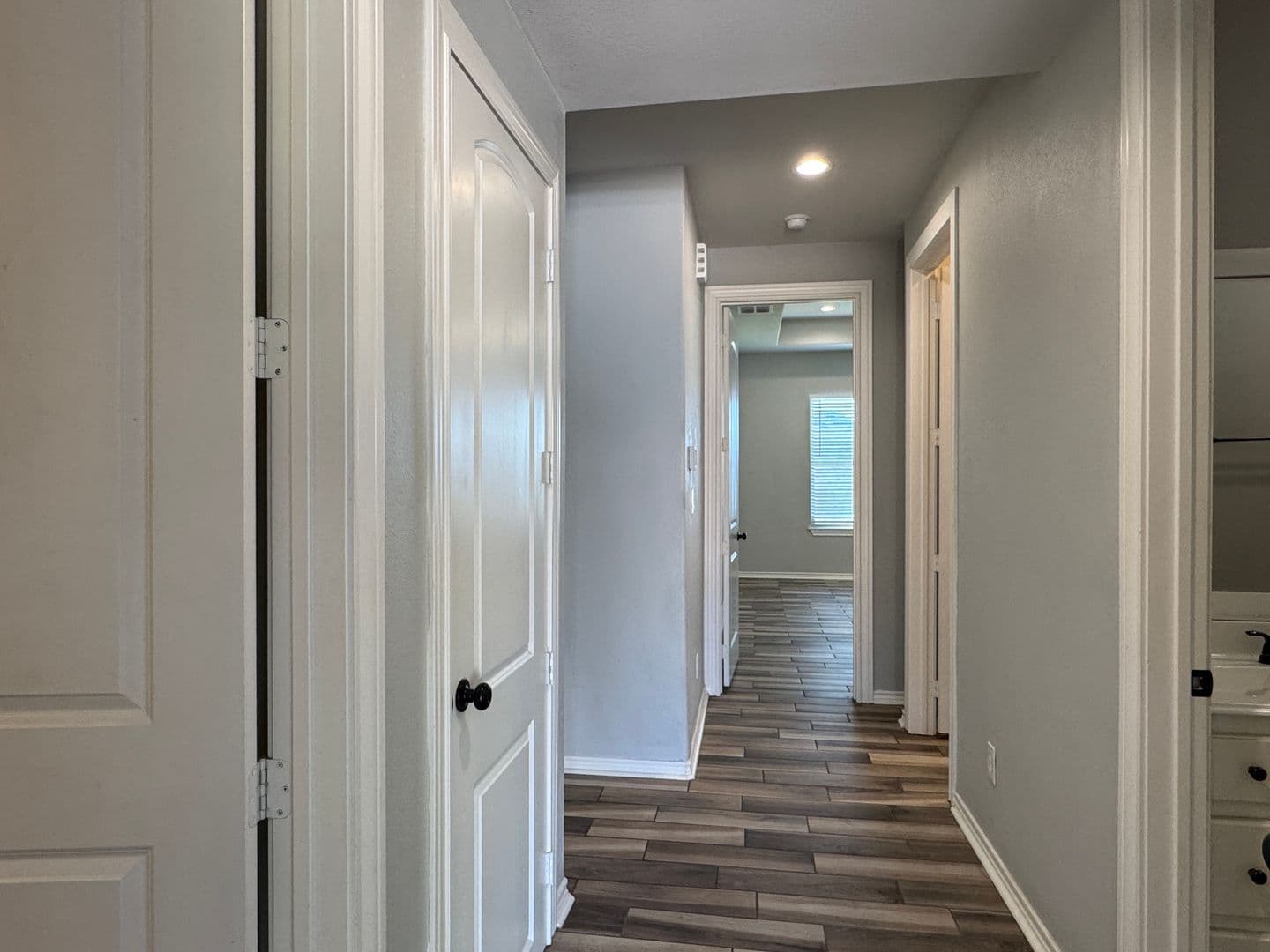 Bullard Apartment: 609 THIRD ST