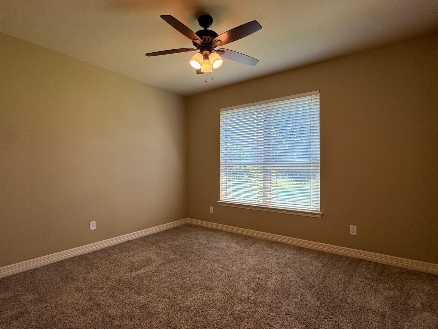 Flint House: 11248 Fox Trail