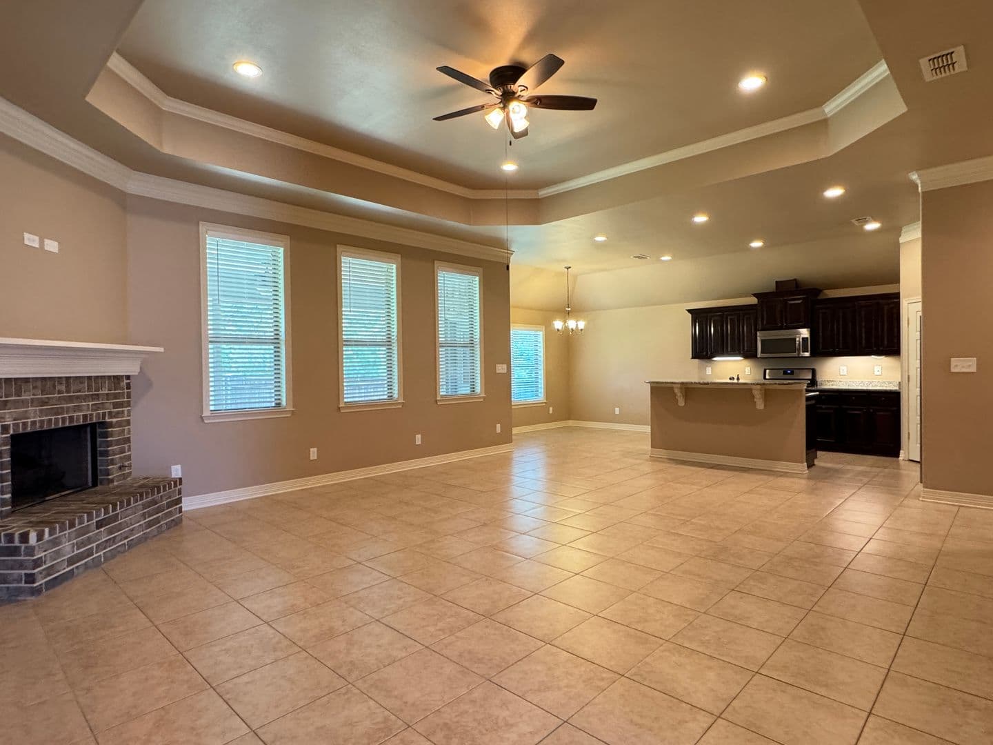 Tyler House: 3988 Old Omen Road