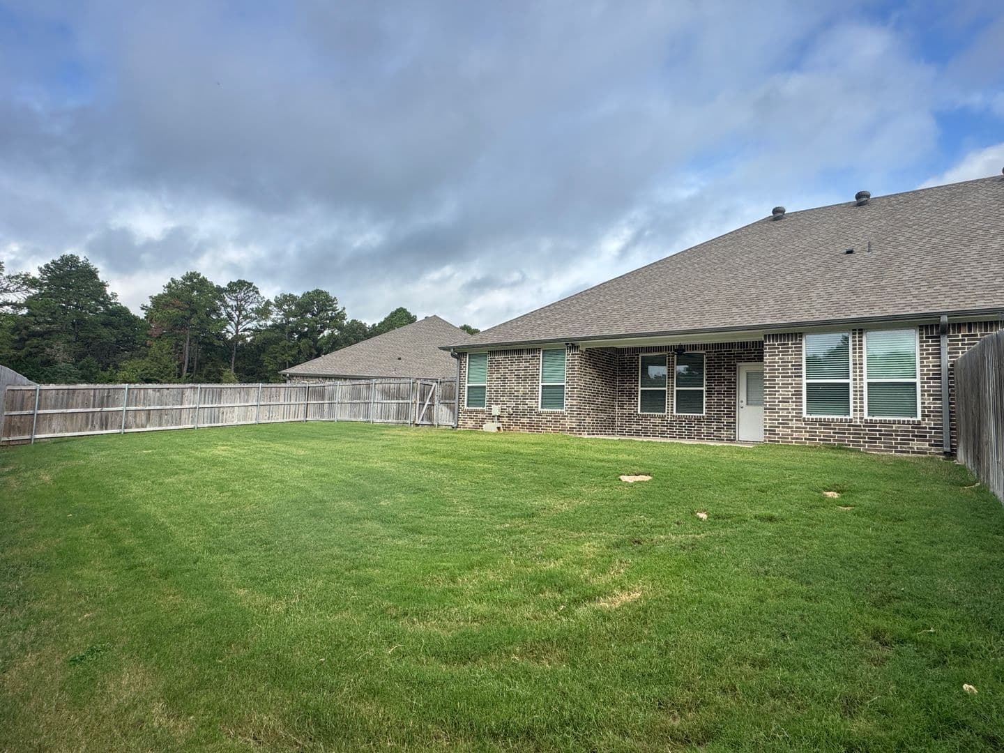 Whitehouse Apartment: 17346 FM 2964