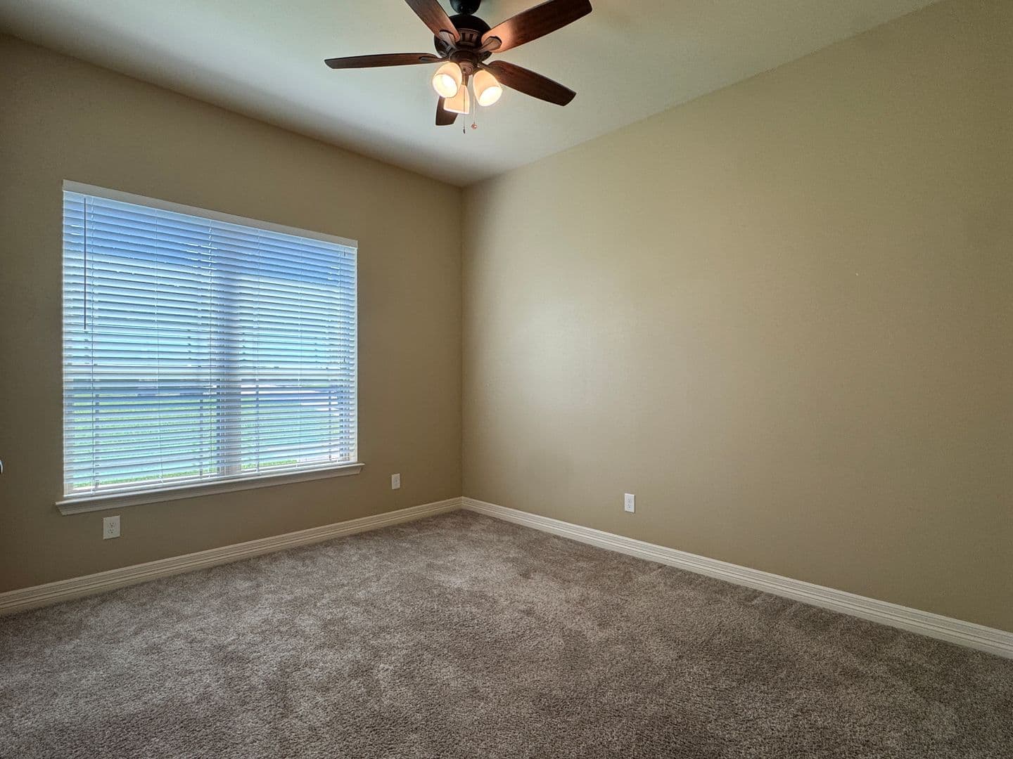 Flint House: 11248 Fox Trail