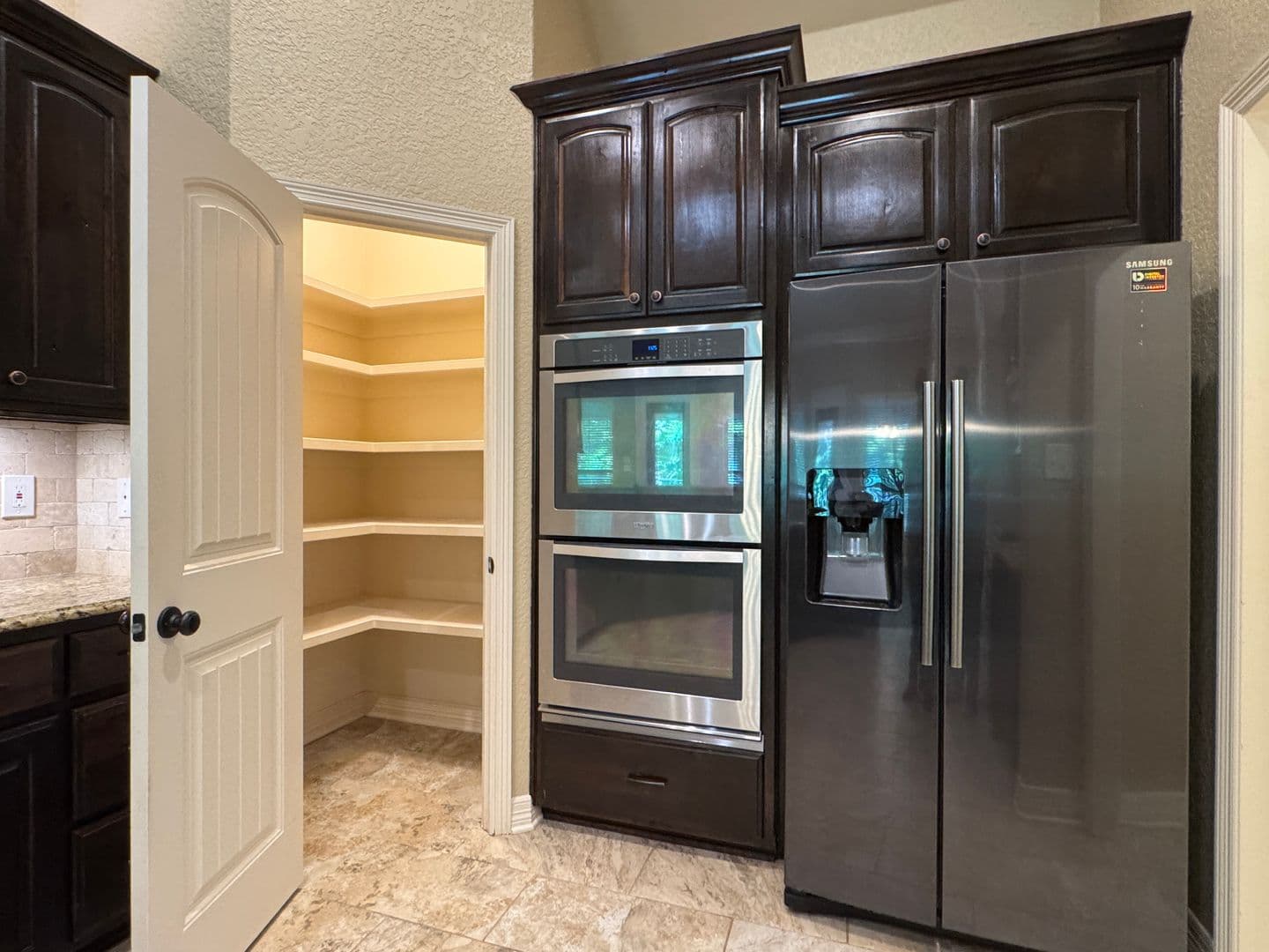 Flint House: 11248 Fox Trail
