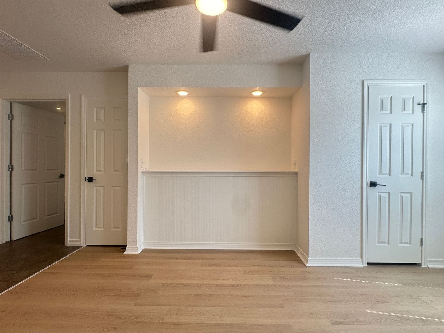Flint Apartment: 16950 County Rd 1261