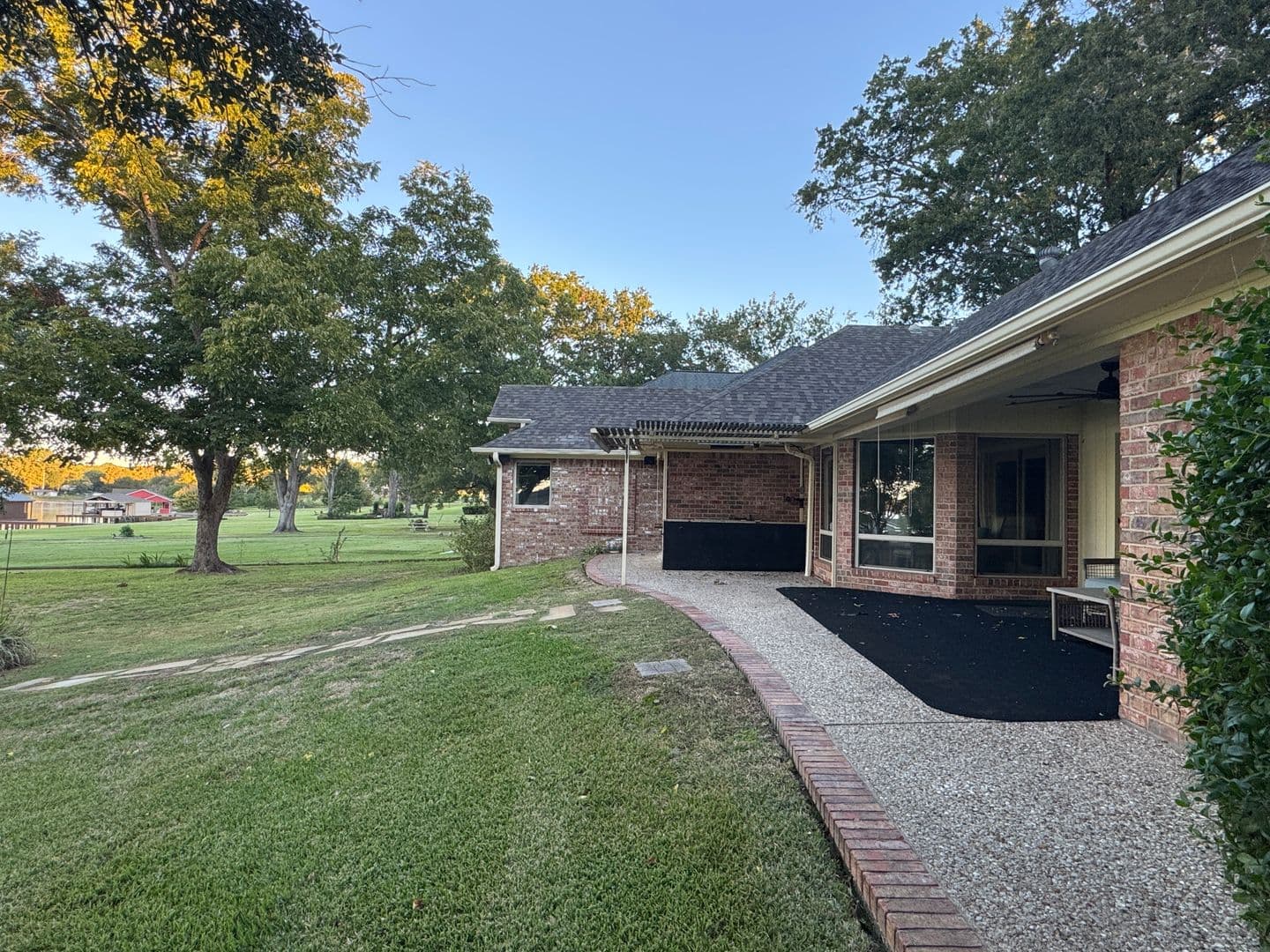 Flint House: 21184 Bay View Dr