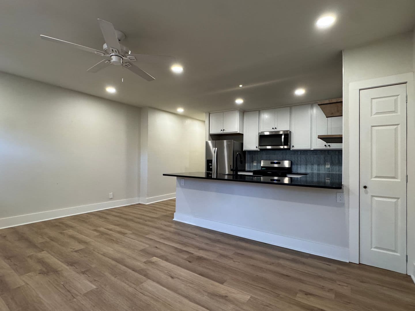 Tyler Apartment: 611 Lindsey Lane